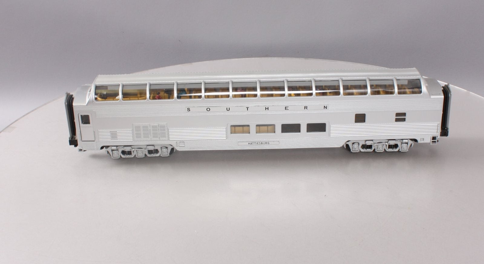 MTH 20-67194 Southern 70' Full Length Vista Dome Passenger Car