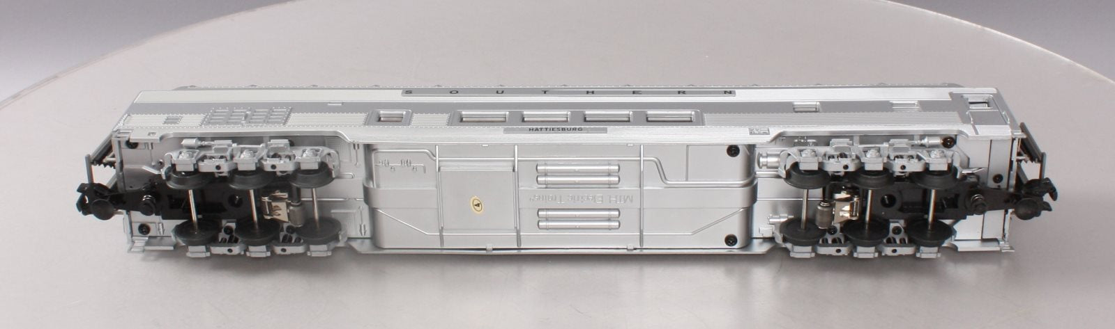 MTH 20-67194 Southern 70' Full Length Vista Dome Passenger Car