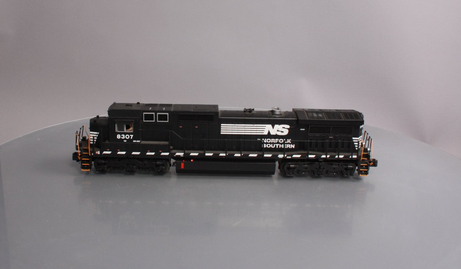 MTH 20-2644-3 Norfolk Southern Dash-8 Narrow Nose Non-Powered Diesel #8307
