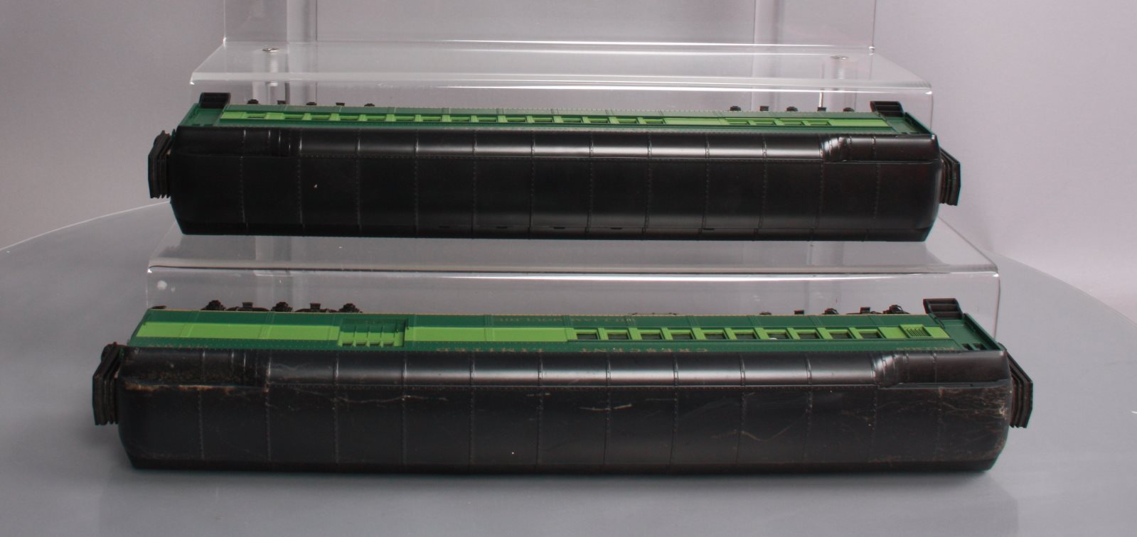 MTH 20-4177 Southern 70' Madison Combine/Diner Passenger Set