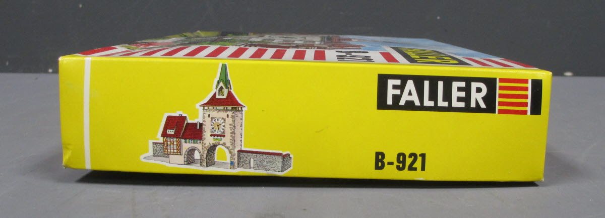 Faller B-921 HO Scale City Gate Building Kit