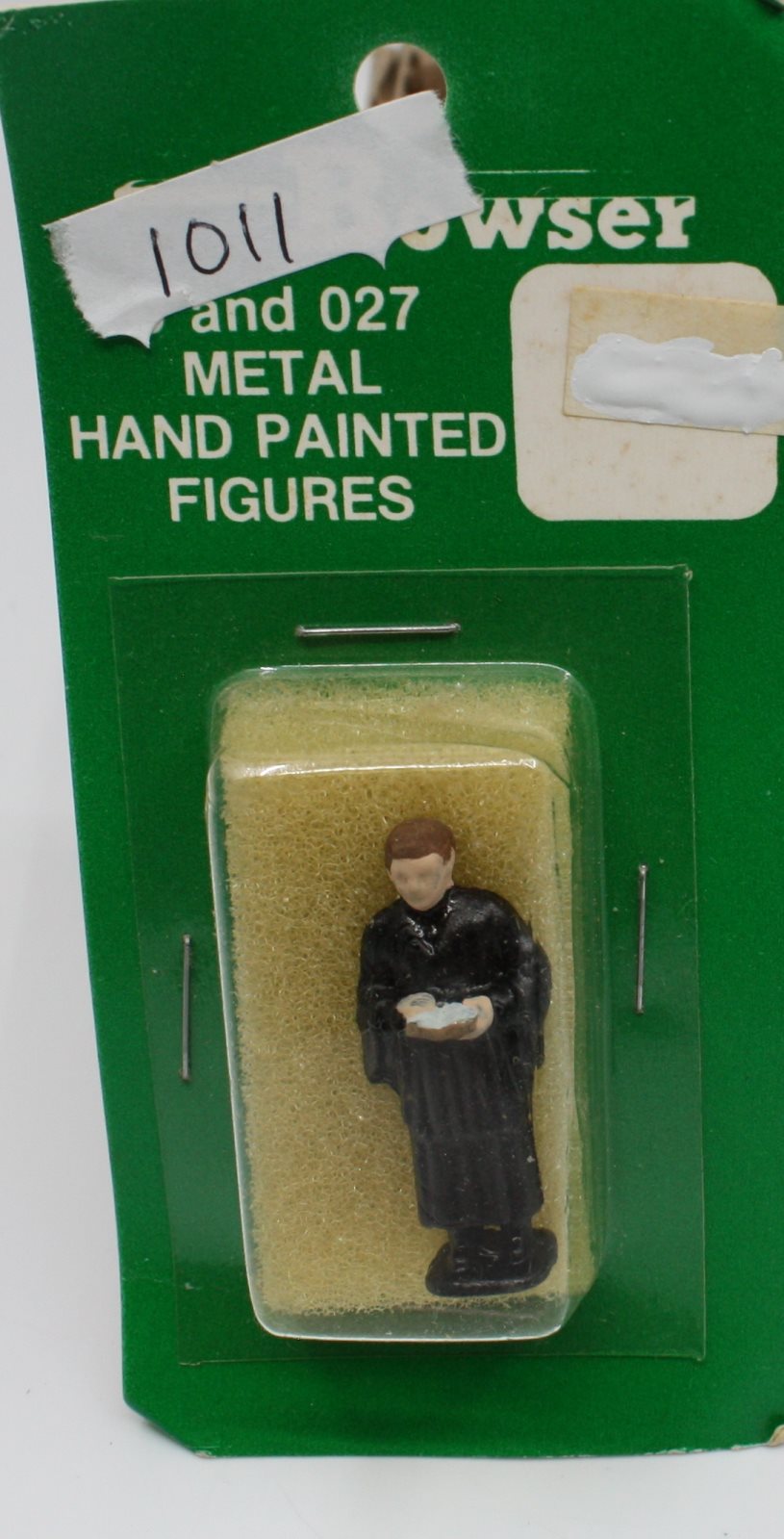 Bowser 13787 O Scale Hand Painted Preacher Figure