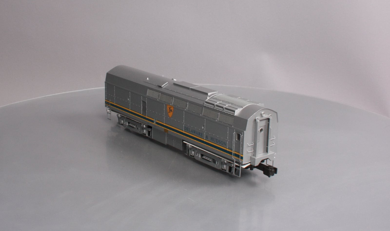 Lionel 6-38562 O D&H RF-16 Sharknose Non-powered Diesel B-Unit #1216-B