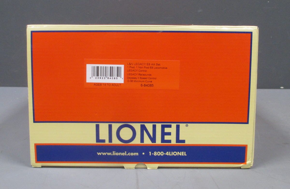 Lionel 6-84085 Louisville & Nashville E8 AA Diesel Locomotive #796/#797