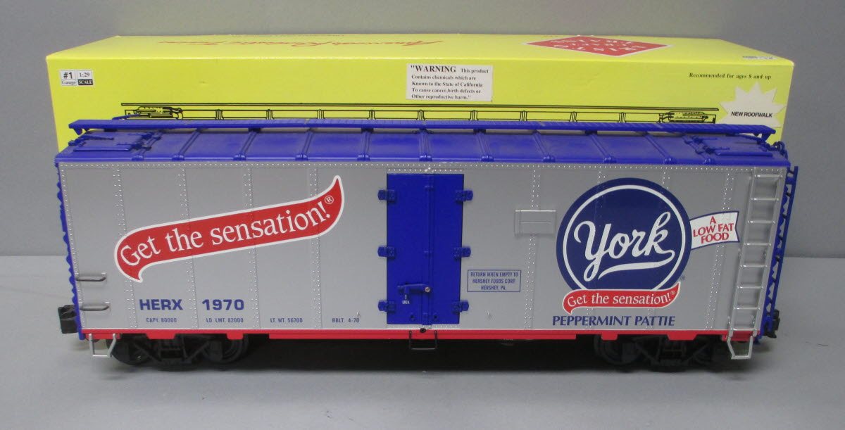 Aristo-Craft 46231 York Peppermint Patties Reefer Car