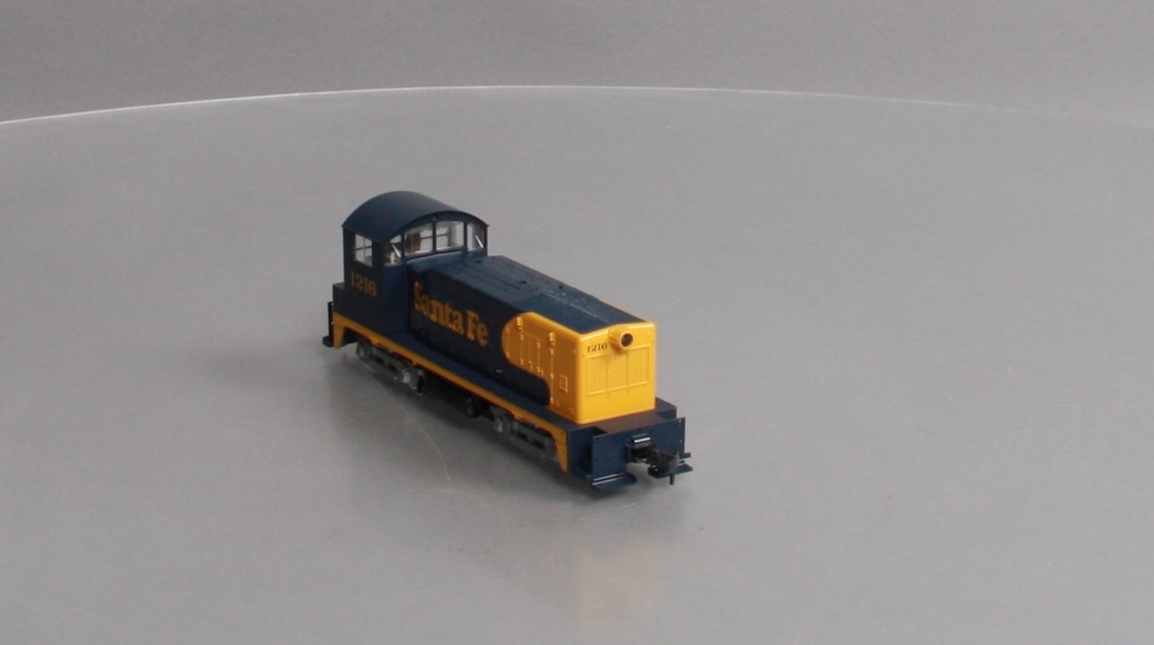 Kato 37-111 HO Scale AT&SF EMD NW-2 Diesel Switcher #1216