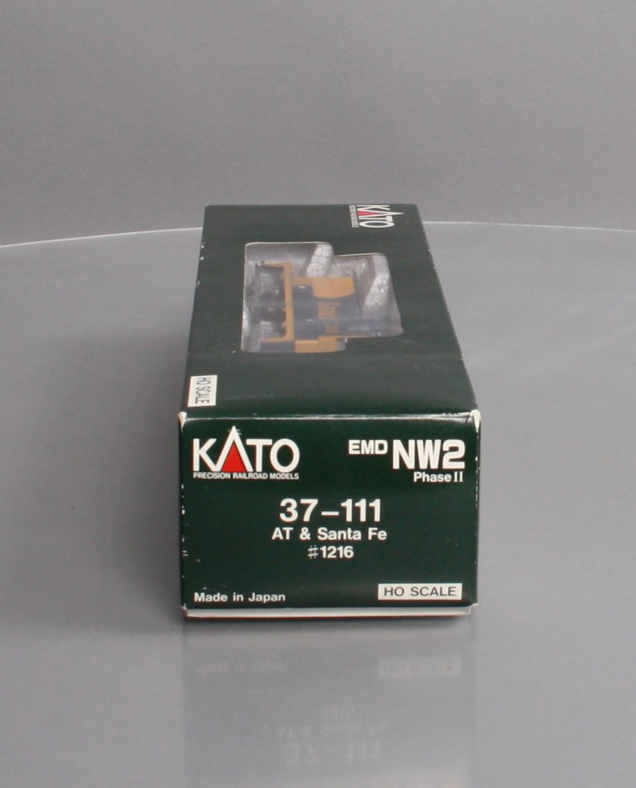 Kato 37-111 HO Scale AT&SF EMD NW-2 Diesel Switcher #1216