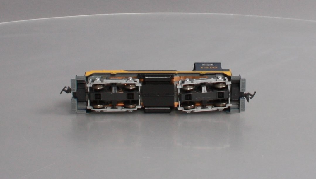 Kato 37-111 HO Scale AT&SF EMD NW-2 Diesel Switcher #1216