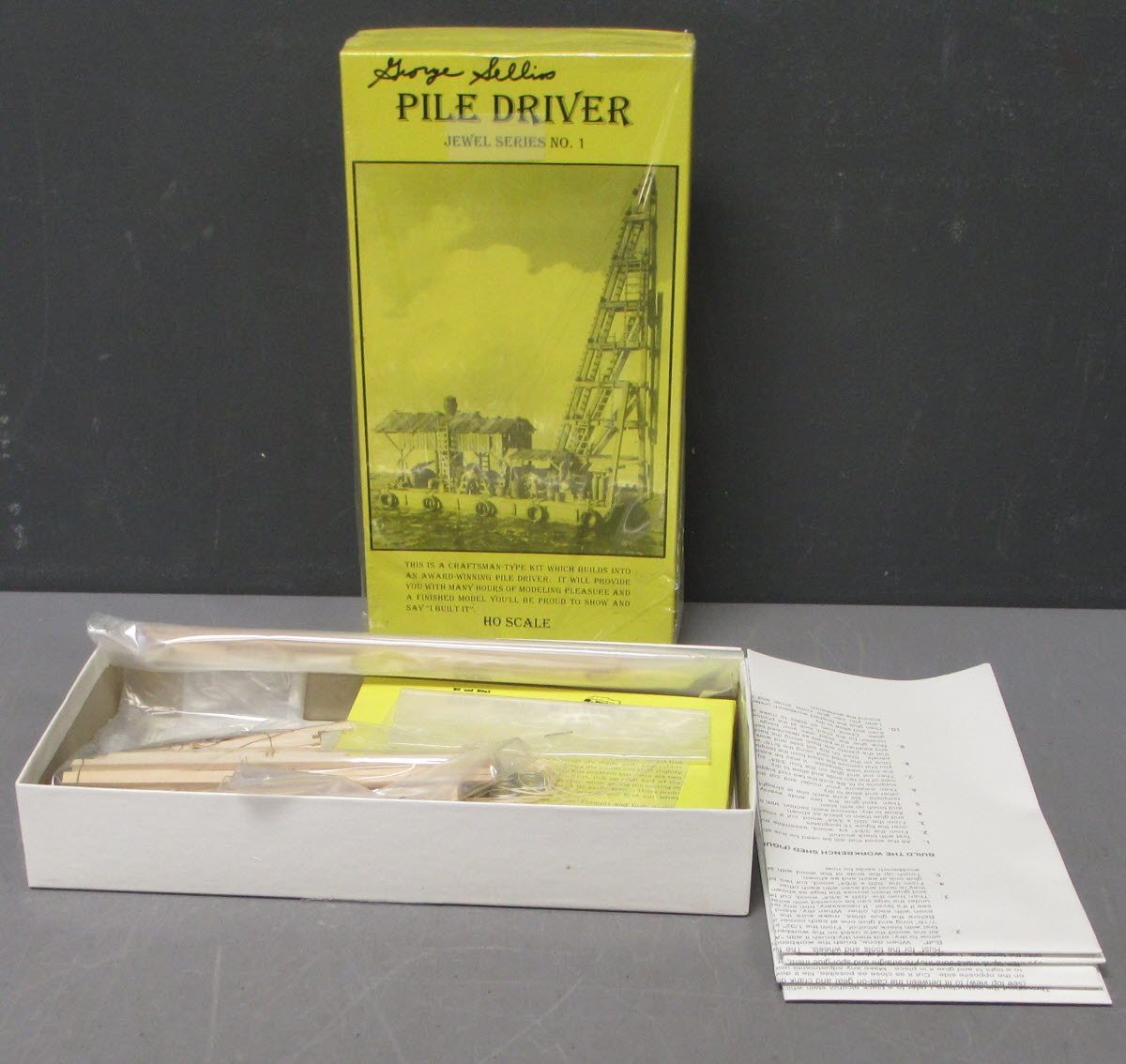 Fine Scale Miniatures 1 HO Scale Jewell Series No. 1 Pile Driver Craftsman Kit