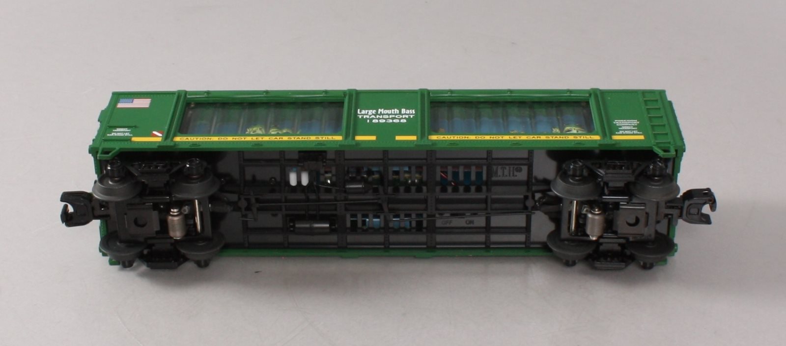 MTH 30-79209 Large Mouth Bass Operating Aquarium Car