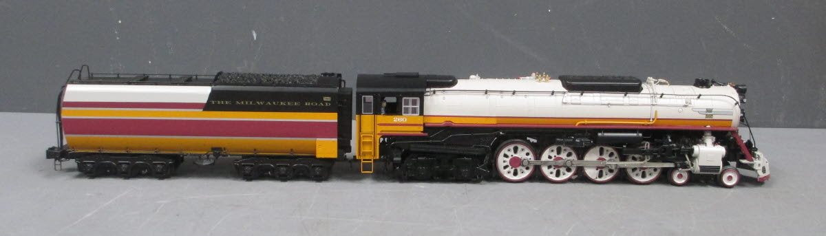 Lionel 6-84067 O MILW Hiawatha S-3 Steam Locomotive/LCS w/Bluetooth #260