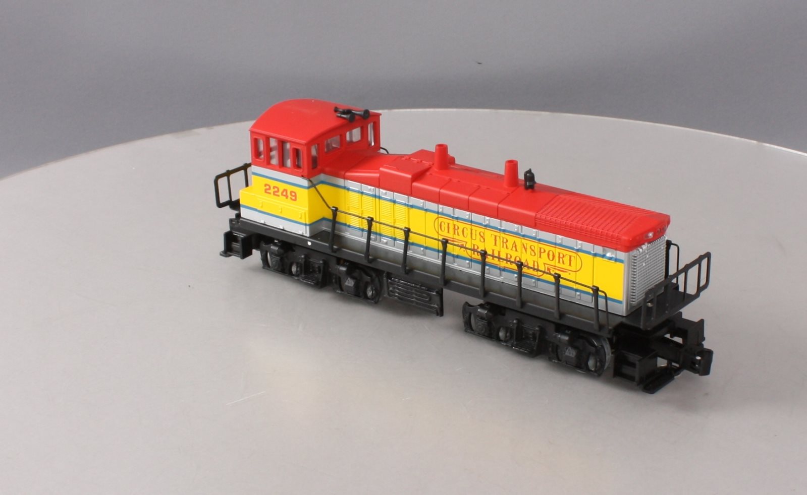 K-Line K2249 O Circus Transport Railway MP-15 Diesel Locomotive #2249