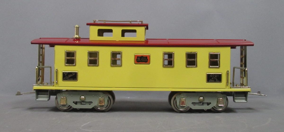 MTH 10-2209 Cream & Red 4021 Caboose-