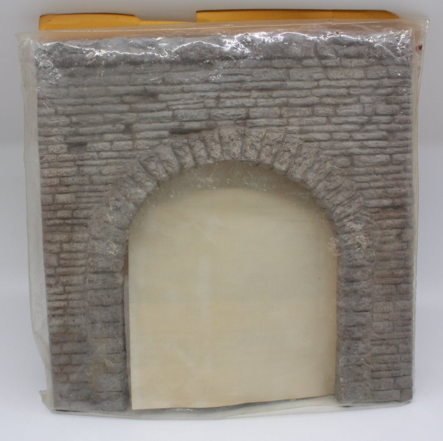 Scale Modelers 81 O Scale One Track Gray Stone Portal