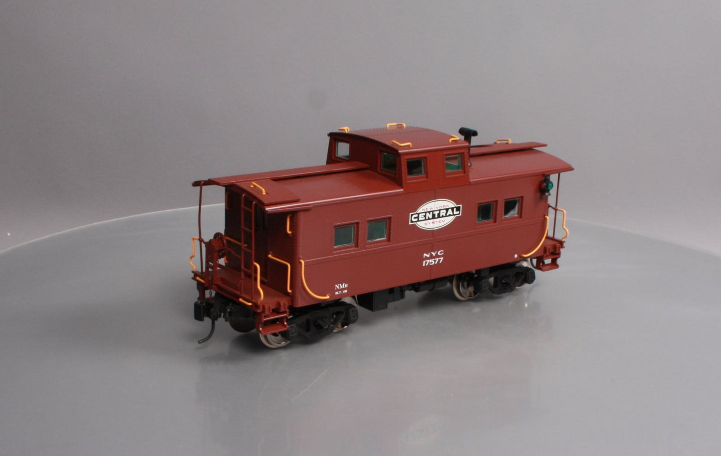 USA Trains R12166 G NYC Center-Cupola Steel Caboose with Lights #17577