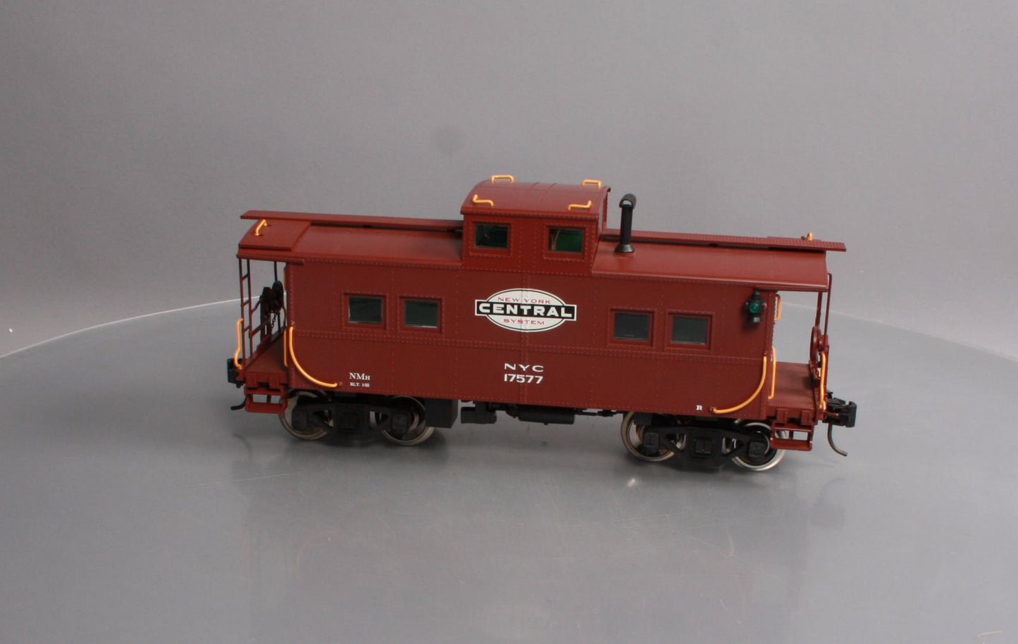 USA Trains R12166 G NYC Center-Cupola Steel Caboose with Lights #17577
