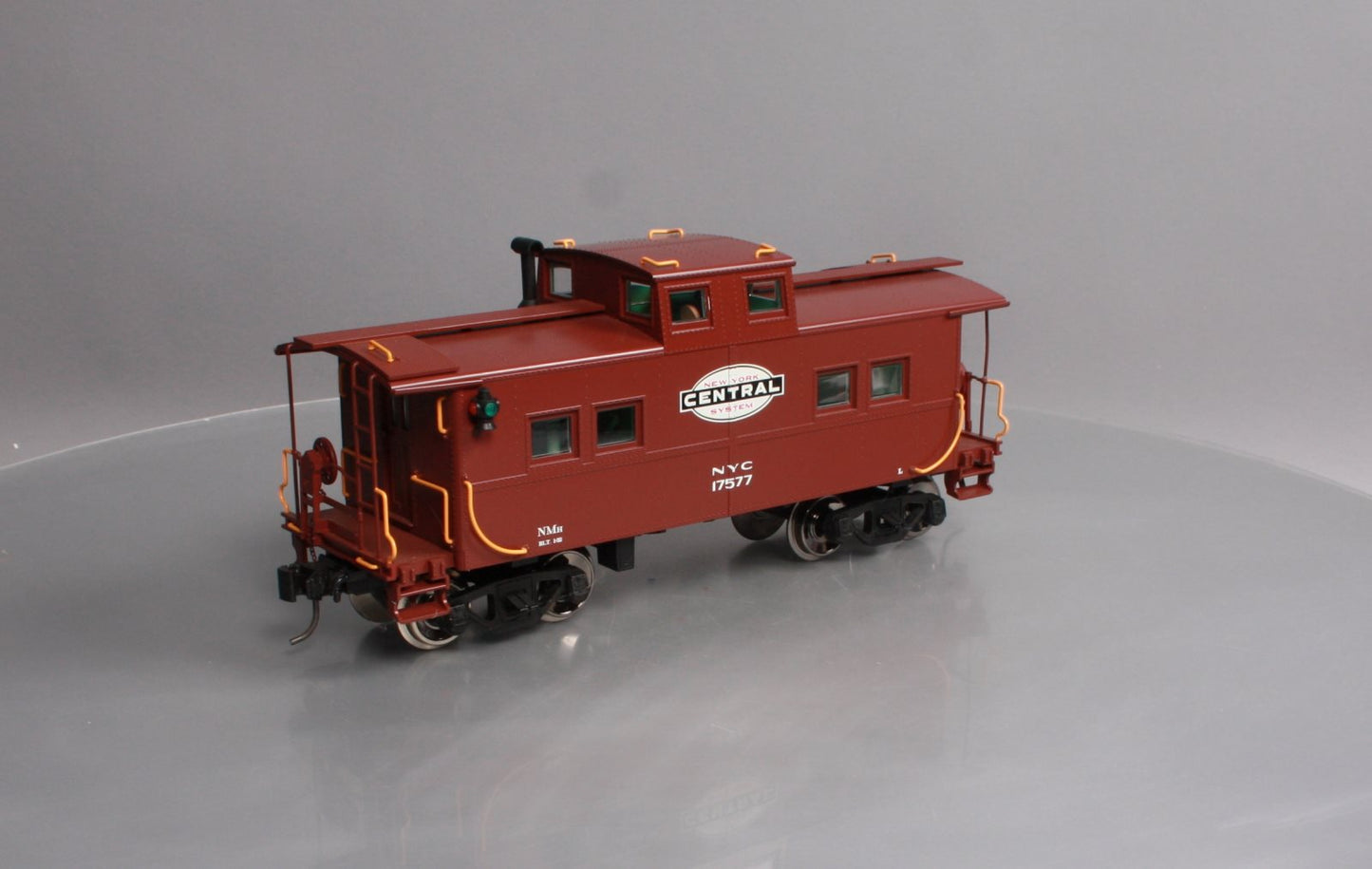 USA Trains R12166 G NYC Center-Cupola Steel Caboose with Lights #17577