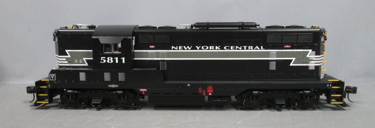 USA Trains R22127 G New York Central EMD GP9 Diesel Locomotive #5805