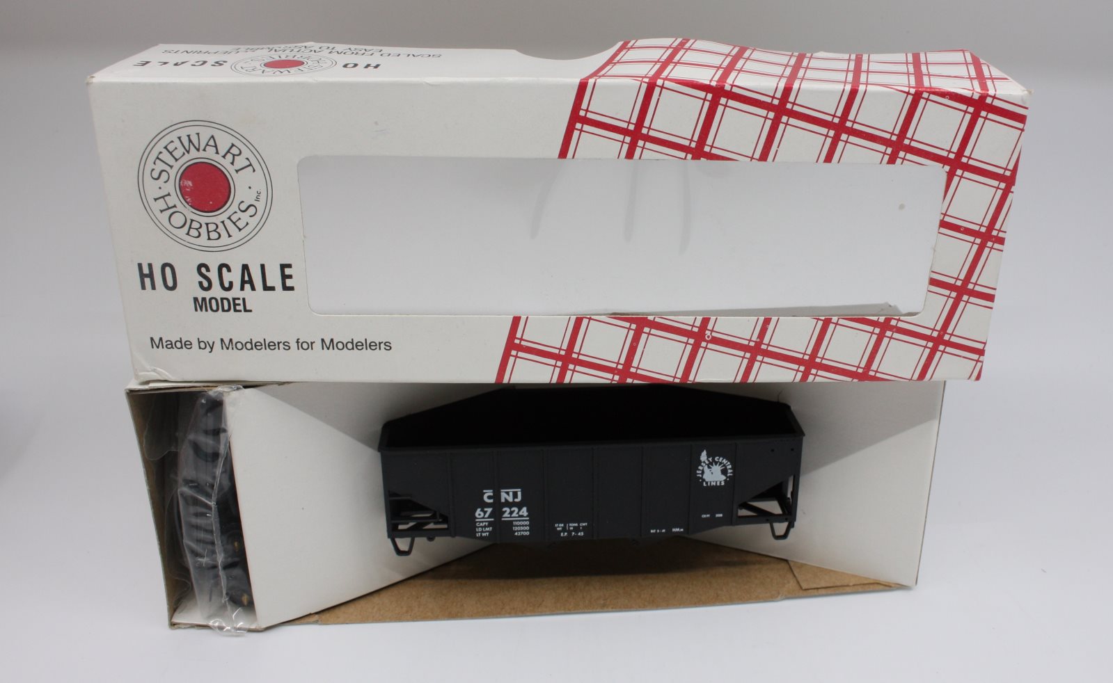 Stewart 10113 HO Kit Fishbelly 55 Ton Panel 2 Bay Hopper Jersey Central #67224