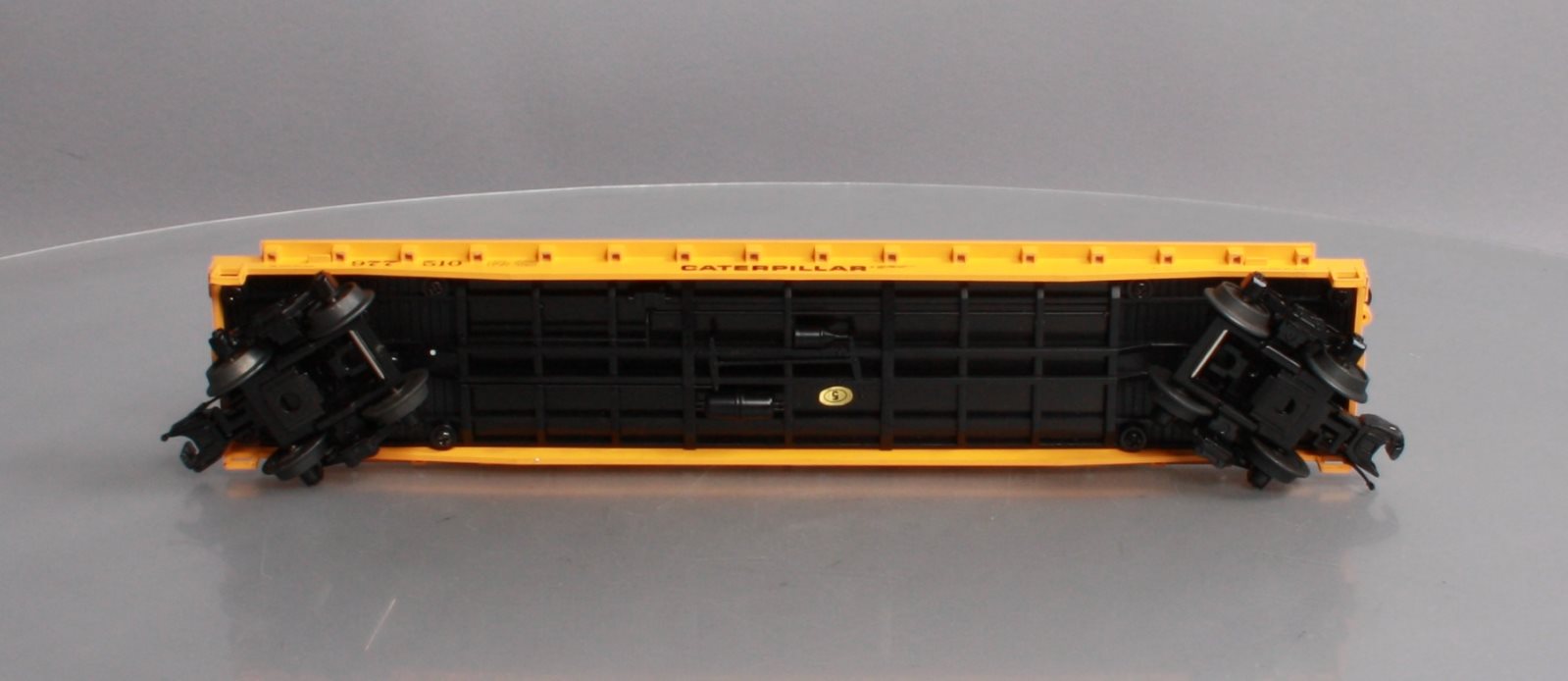 MTH 20-98648 Caterpillar 60’ Flat Car with 2 CAT No. 977 Traxcavators #977516
