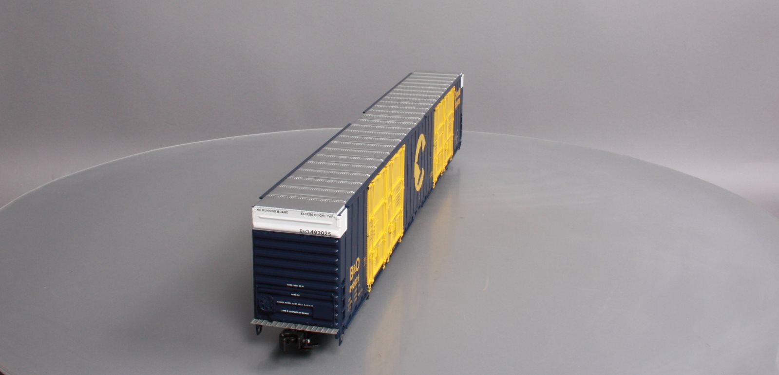 Lionel 6-82424 O Gauge Chessie System B&O 8-Door HI-Cube