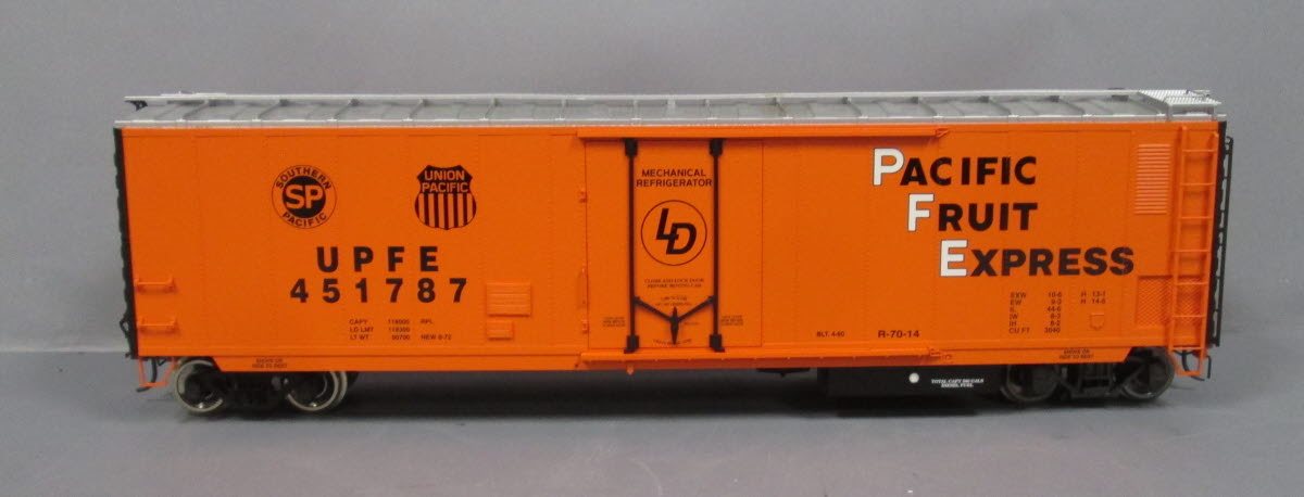 USA Trains R16710 G Pacific Fruit Express 50' Mechanical Refrigerator Car