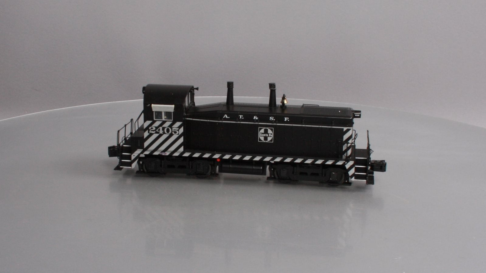 Lionel 6-83382 O Gauge Santa Fe NW2 Diesel Engine #2405 with LEGACY