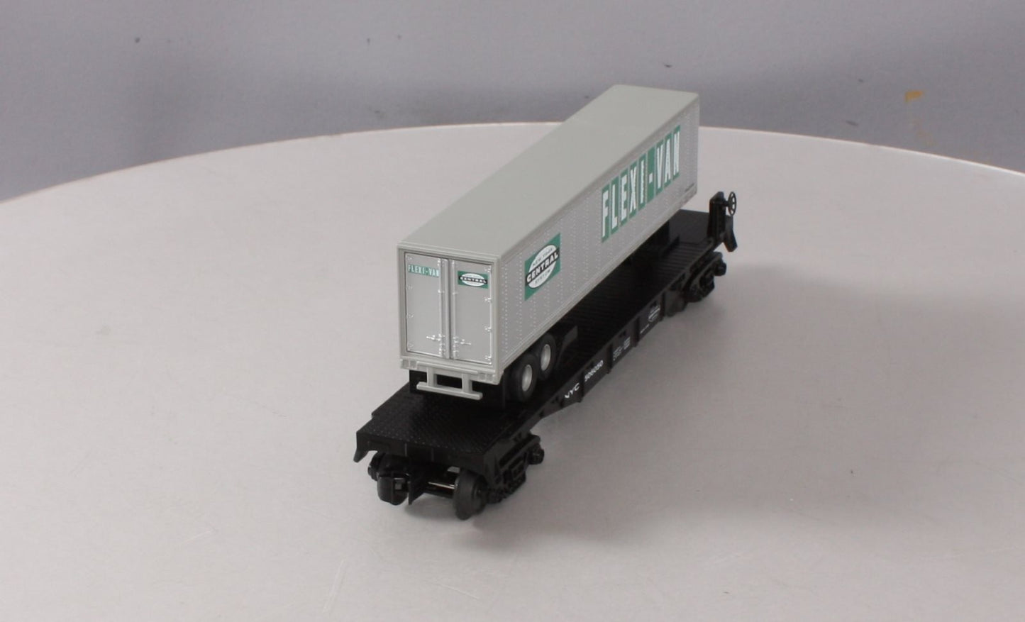 MTH 30-76374 New York Central Flat Car w/Trailer