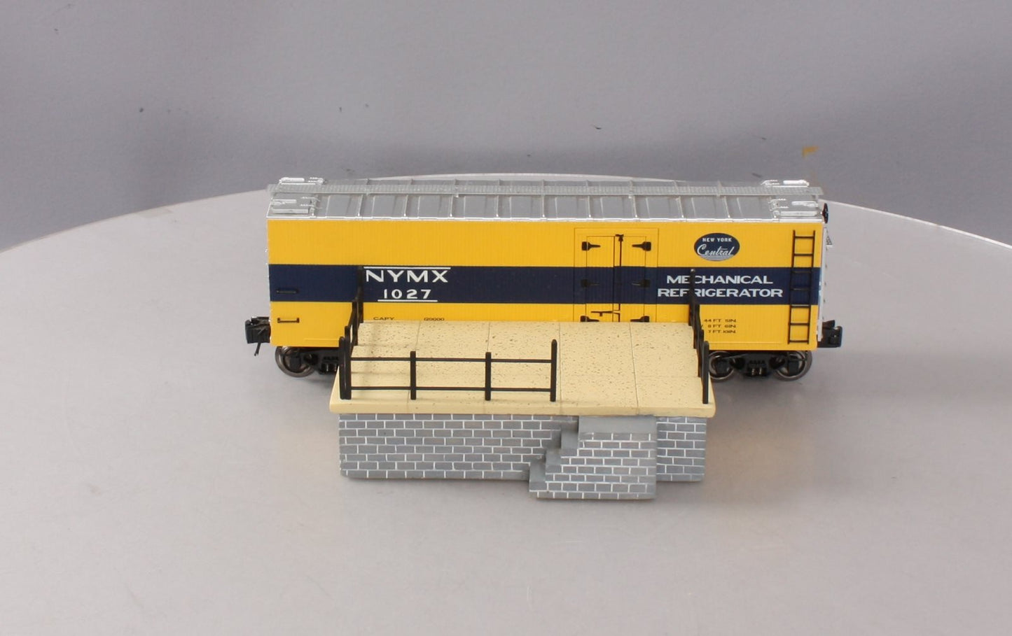 Lionel 6-36839 O NYC Operating Milk Car w/Platform