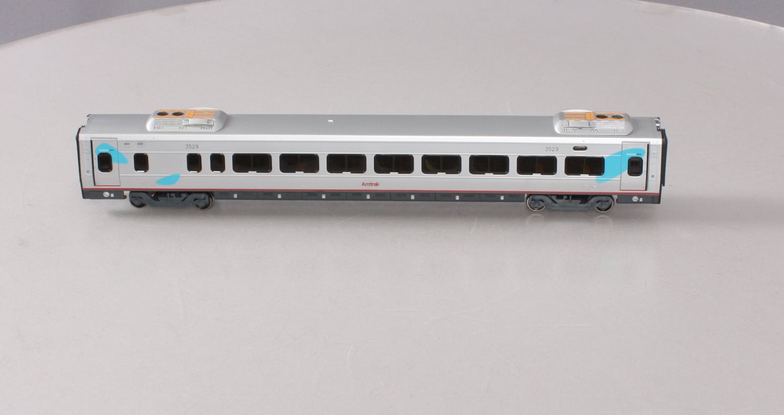 Bachmann 89943 HO Scale Amtrak Acela Business Class Passenger Car