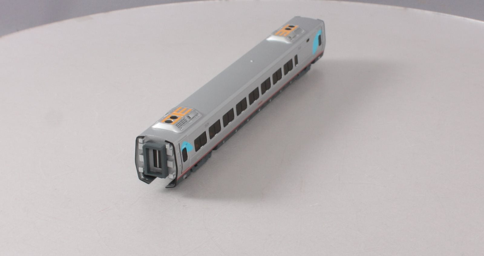 Bachmann 89943 HO Scale Amtrak Acela Business Class Passenger Car
