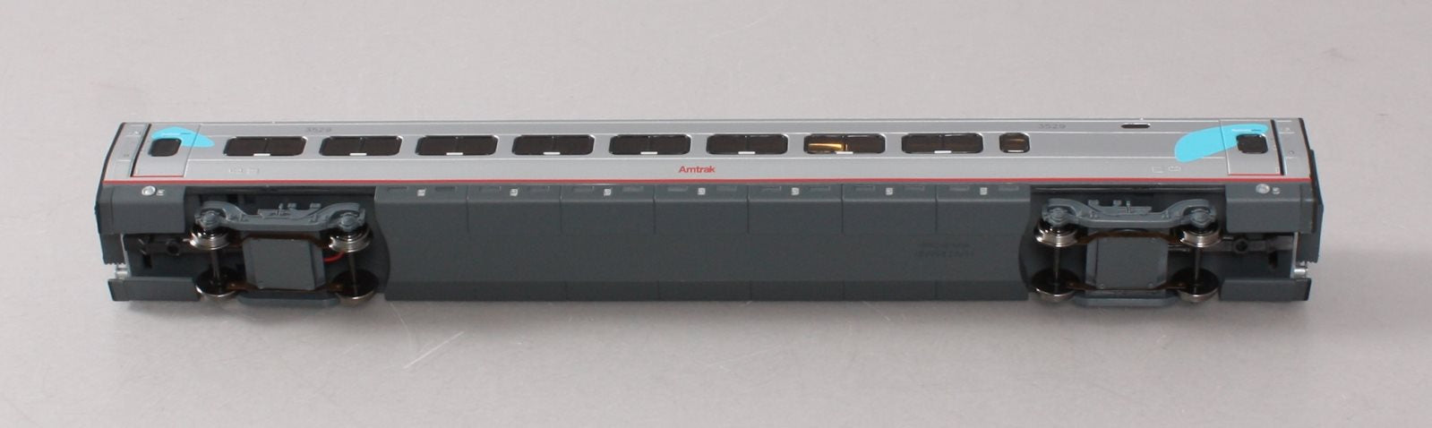 Bachmann 89943 HO Scale Amtrak Acela Business Class Passenger Car