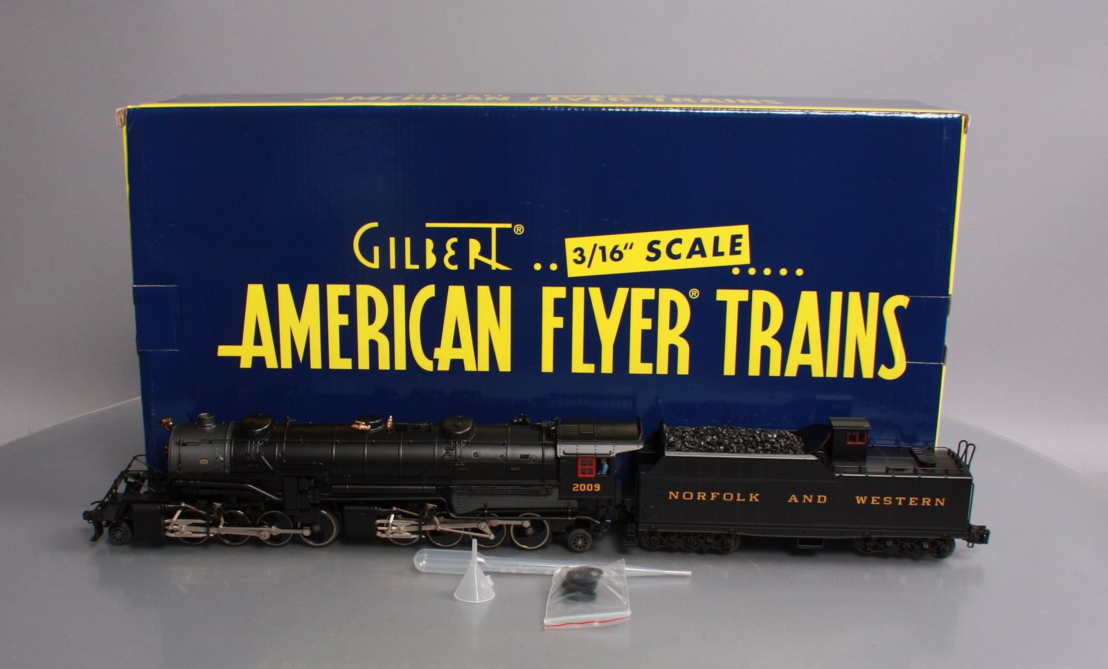 American Flyer 6-48180 S Norfolk & Western Legacy 2-8-8-2 Steam Locomotive #2009