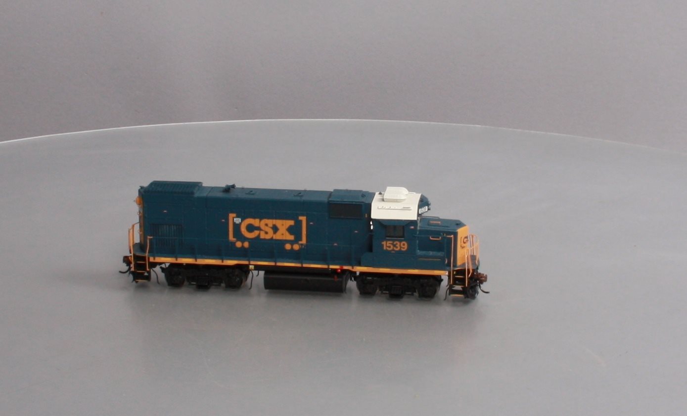 Athearn G16734 HO CSX GP15-1 Diesel Locomotive with DCC & Sound #1539