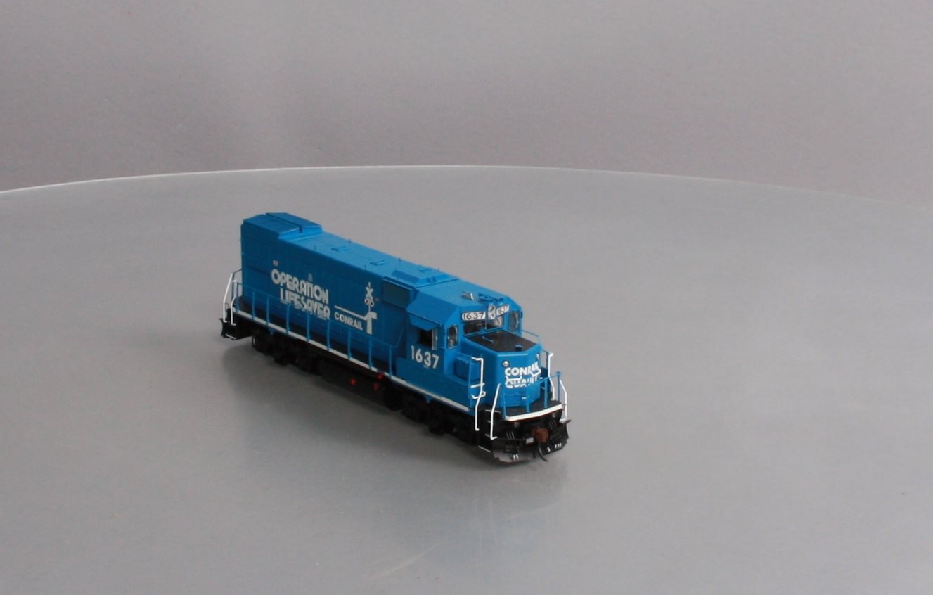 Athearn G68156 HO Conrail/Operation Lifesaver GP15-1 w/DCC & Sound #1637