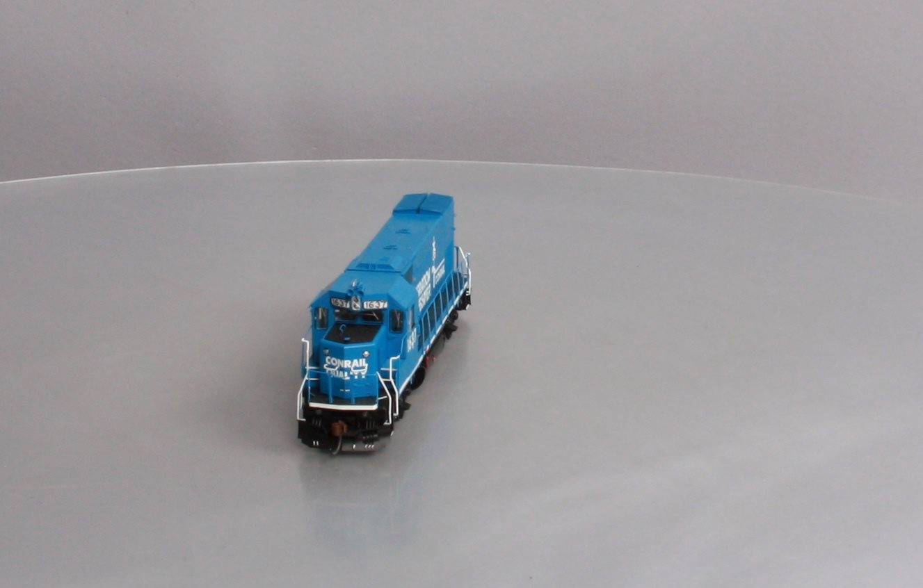 Athearn G68156 HO Conrail/Operation Lifesaver GP15-1 w/DCC & Sound #1637