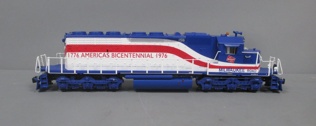 Lionel 1933111 O Milwaukee Road Bicentenial SD40-2 Diesel Engine #156 w/Legacy