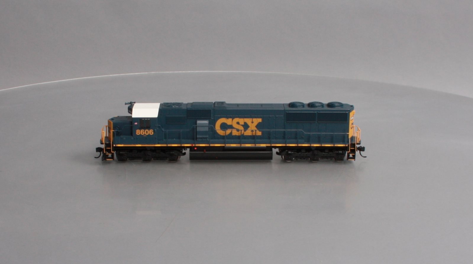 Walthers 910-20354 HO CSX Transportation EMD SD50 Diesel Locomotive #8606