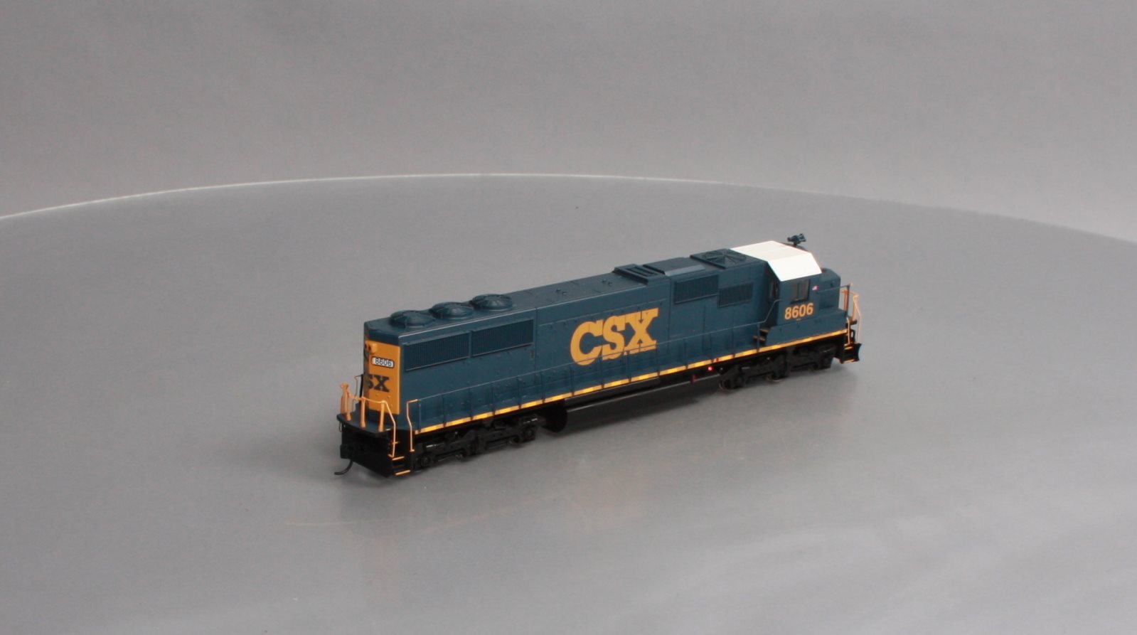 Walthers 910-20354 HO CSX Transportation EMD SD50 Diesel Locomotive #8606