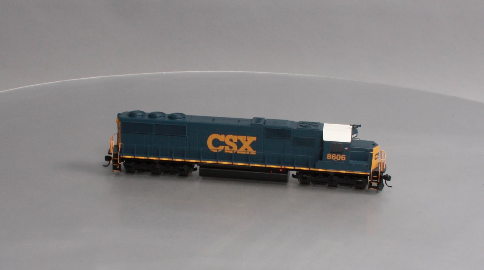 Walthers 910-20354 HO CSX Transportation EMD SD50 Diesel Locomotive #8606
