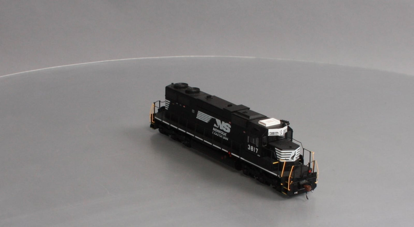 Athearn 88587 HO Norfolk Southern SD38 Diesel Locomotive w/DCC & Sound RTR #3817