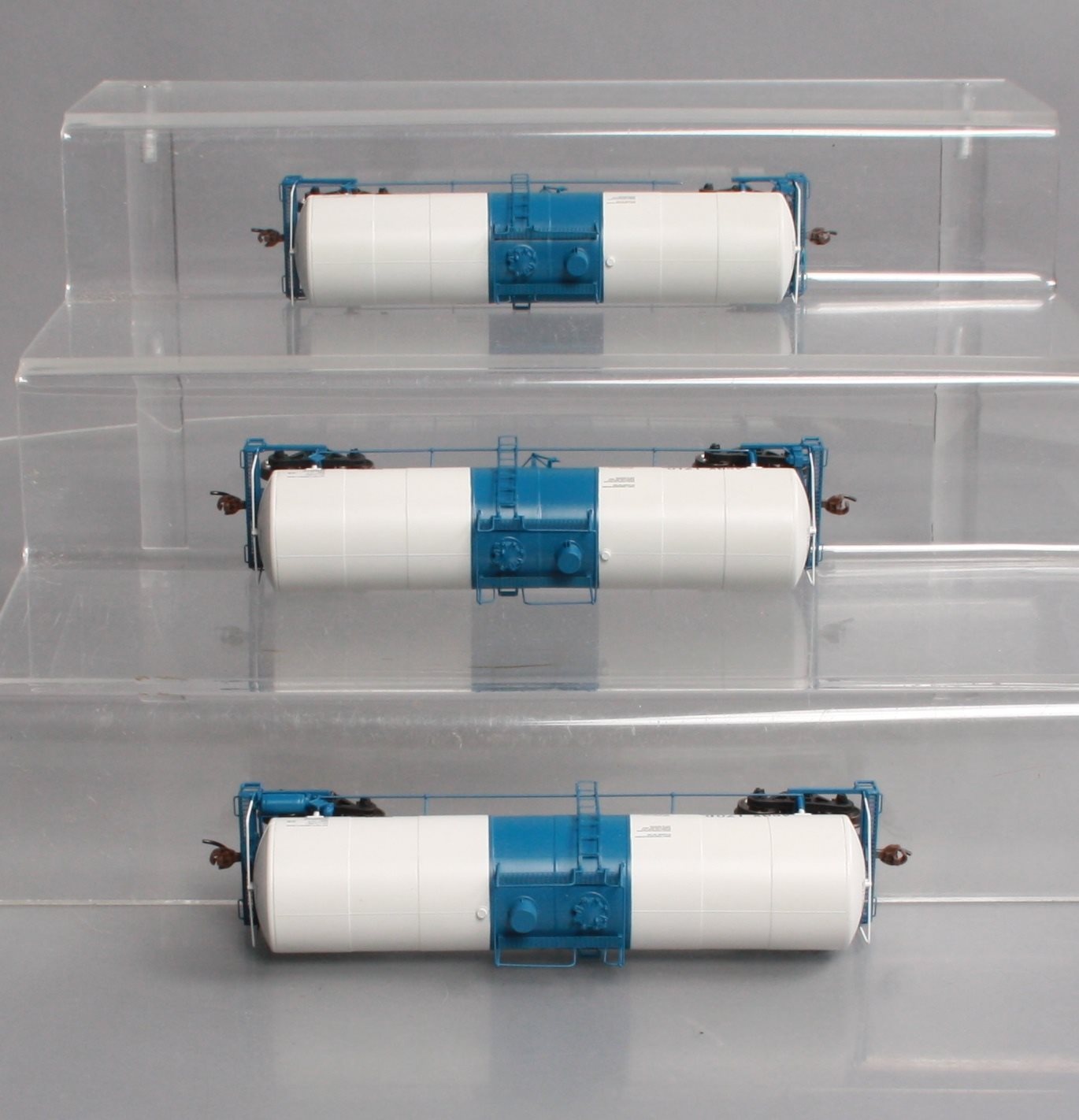 Athearn 16657 HO ASRX/Amstar Ready-to-Run 16,000-Gallon Tank #1 (Pack of 3)