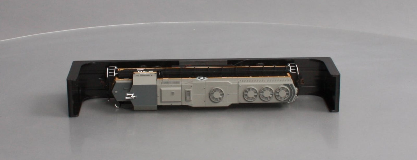 Atlas 10001739 HO Belt Railway of Chicago EMD GP40 Low Nose Diesel Engine #230