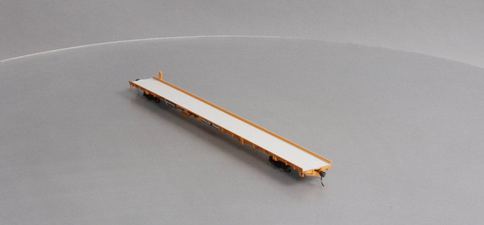 Atlas 20004094 HO TTX 1970s F89J Flat Car (Mid/End Hitches) #601104