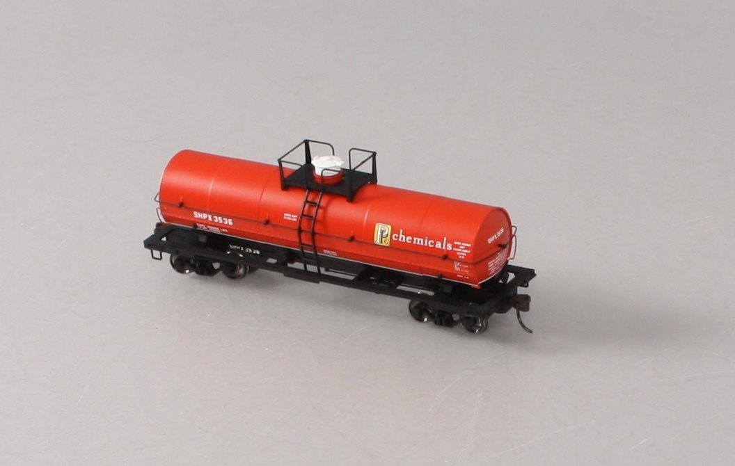 Atlas 20004677 HO PPG Chemicals 11,000 Gallon Tank Car w/o Platform #3536