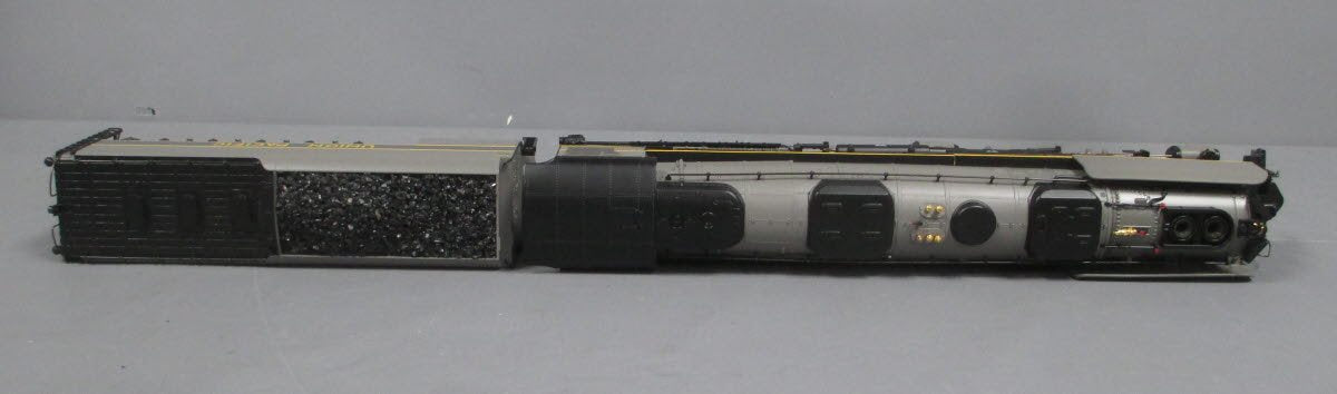 American Flyer 6-48084 S Scale Union Pacific 4-6-6-4 Gray Challenger #3977