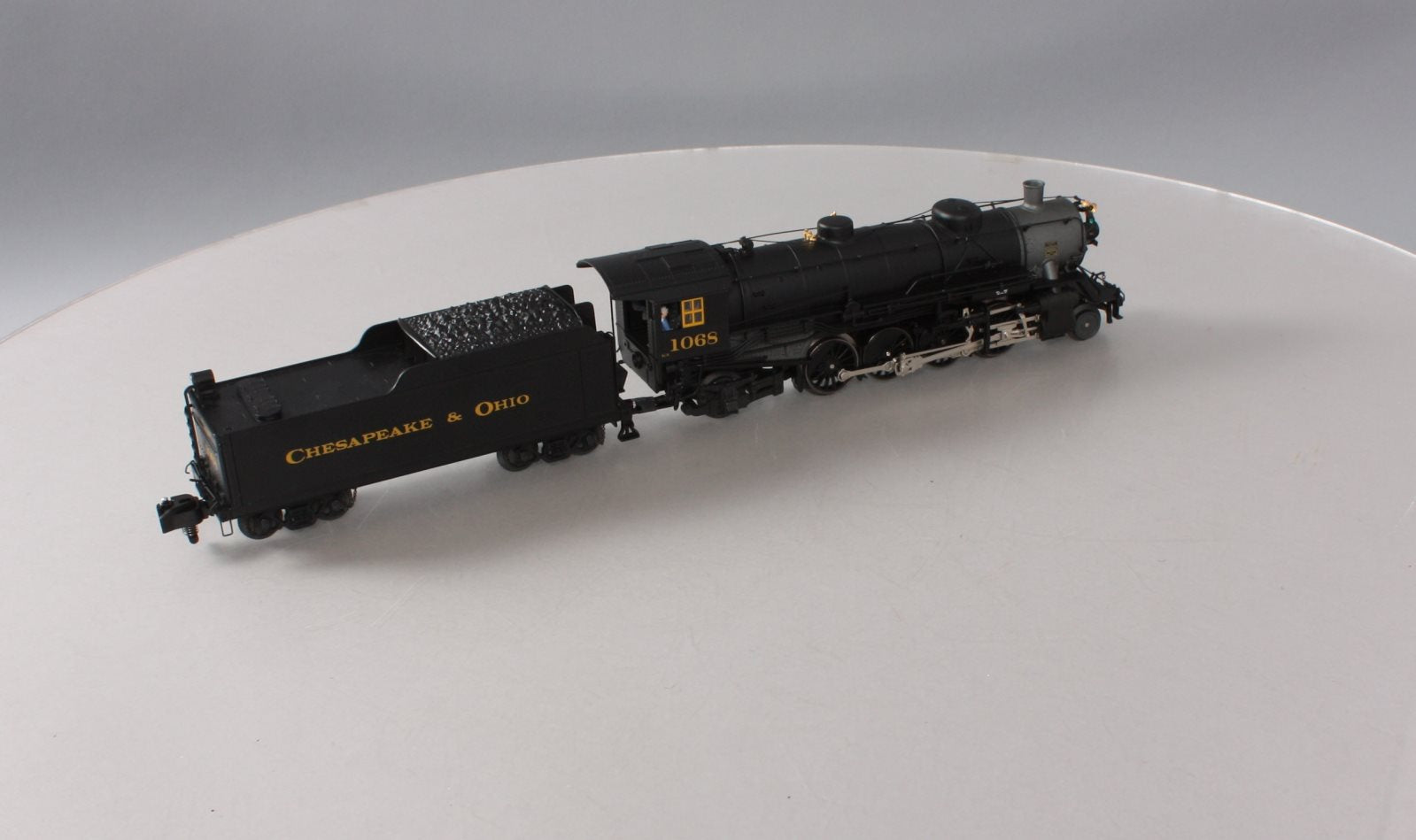 American Flyer 6-48060 S Chesapeake & Ohio 2-8-2 Mikado Steam Locomotive