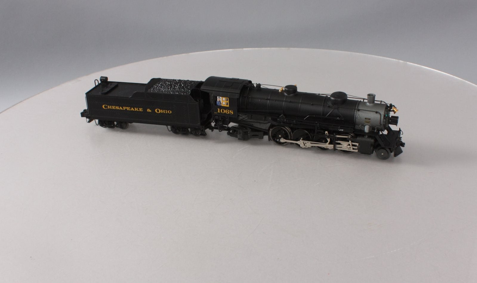 American Flyer 6-48060 S Chesapeake & Ohio 2-8-2 Mikado Steam Locomotive