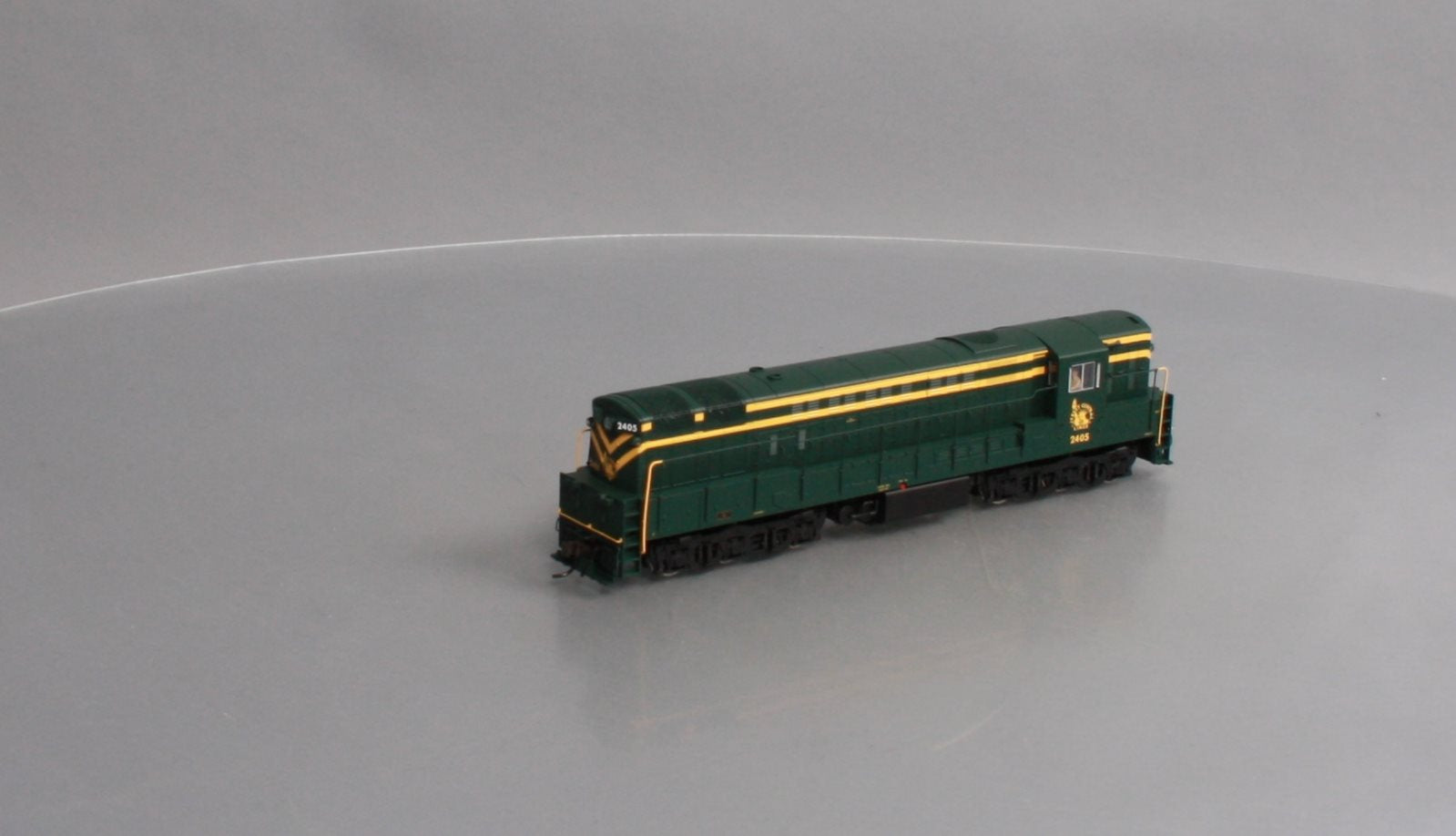 Atlas 7765 HO Jersey Central Ph 1b Diesel Locomotive #2405