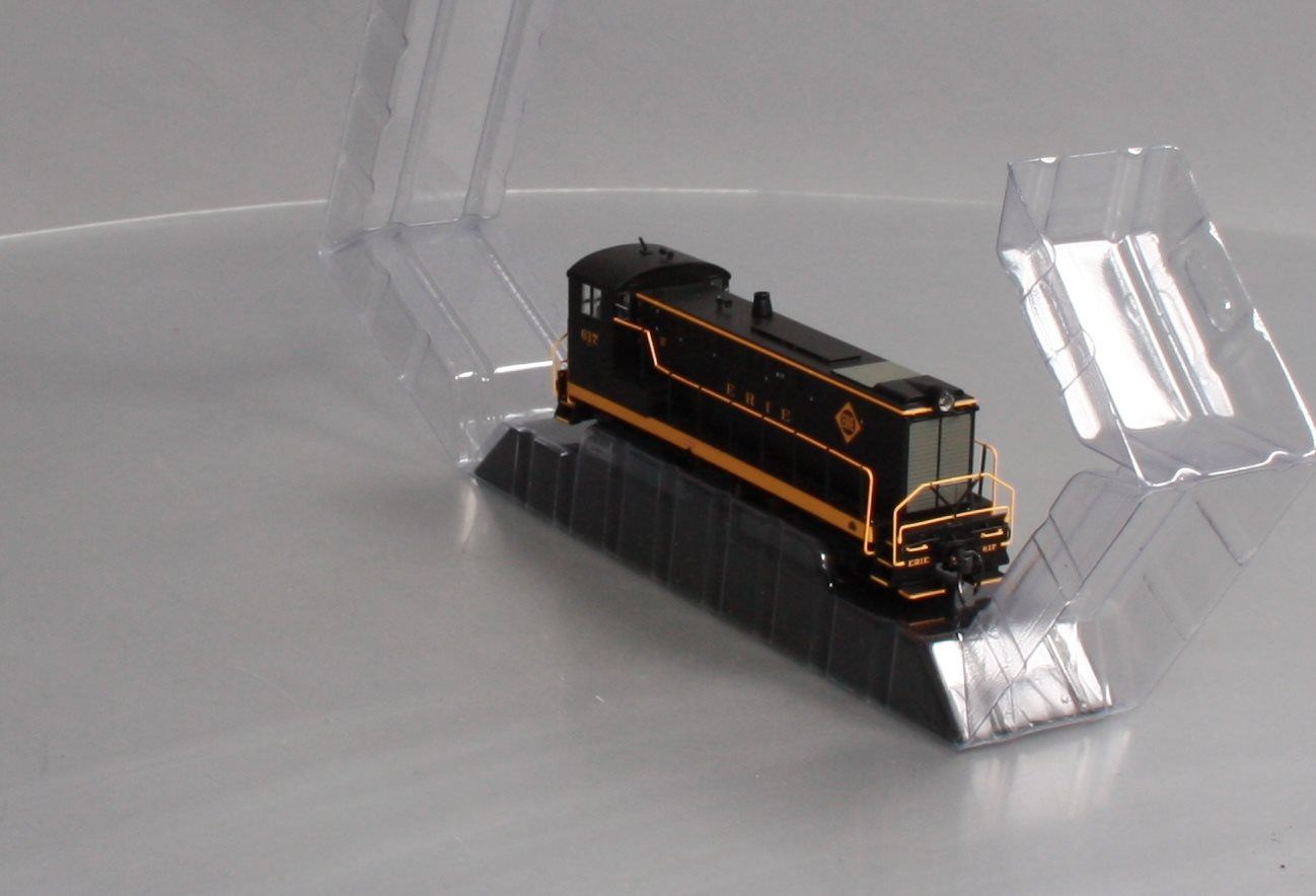 Bowser 23962 HO Erie Baldwin S-12 Diesel Locomotive #617